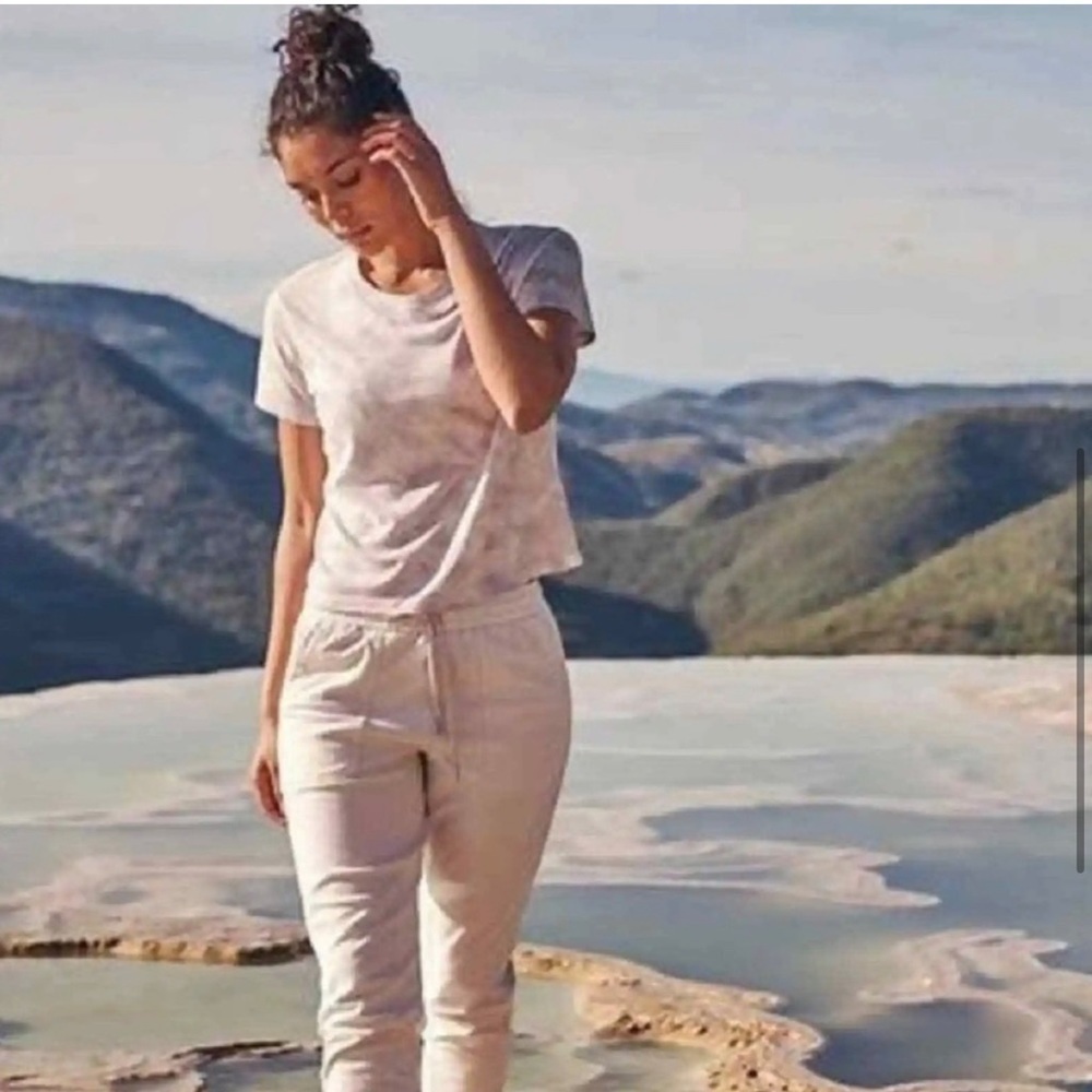 Athleta Gray Tie-Dye Short Sleeve Organic Cotton Daily Crew Cropped Tee XS - Picture 3 of 8